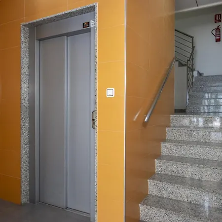 アパート San Julian Id67 トレビエハ